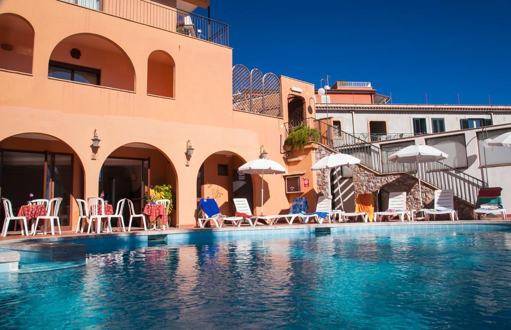 Andromaco Palace Hotel Taormina Exterior photo