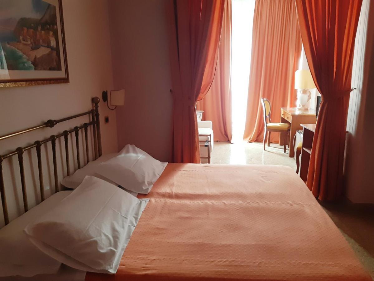 Andromaco Palace Hotel Taormina Exterior photo